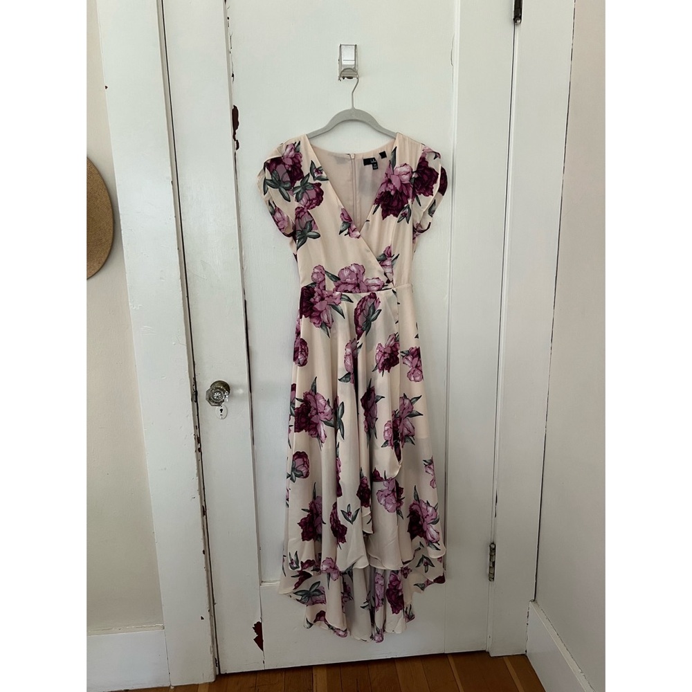 Lulu's Pink Floral Tiered V-Neck Dress